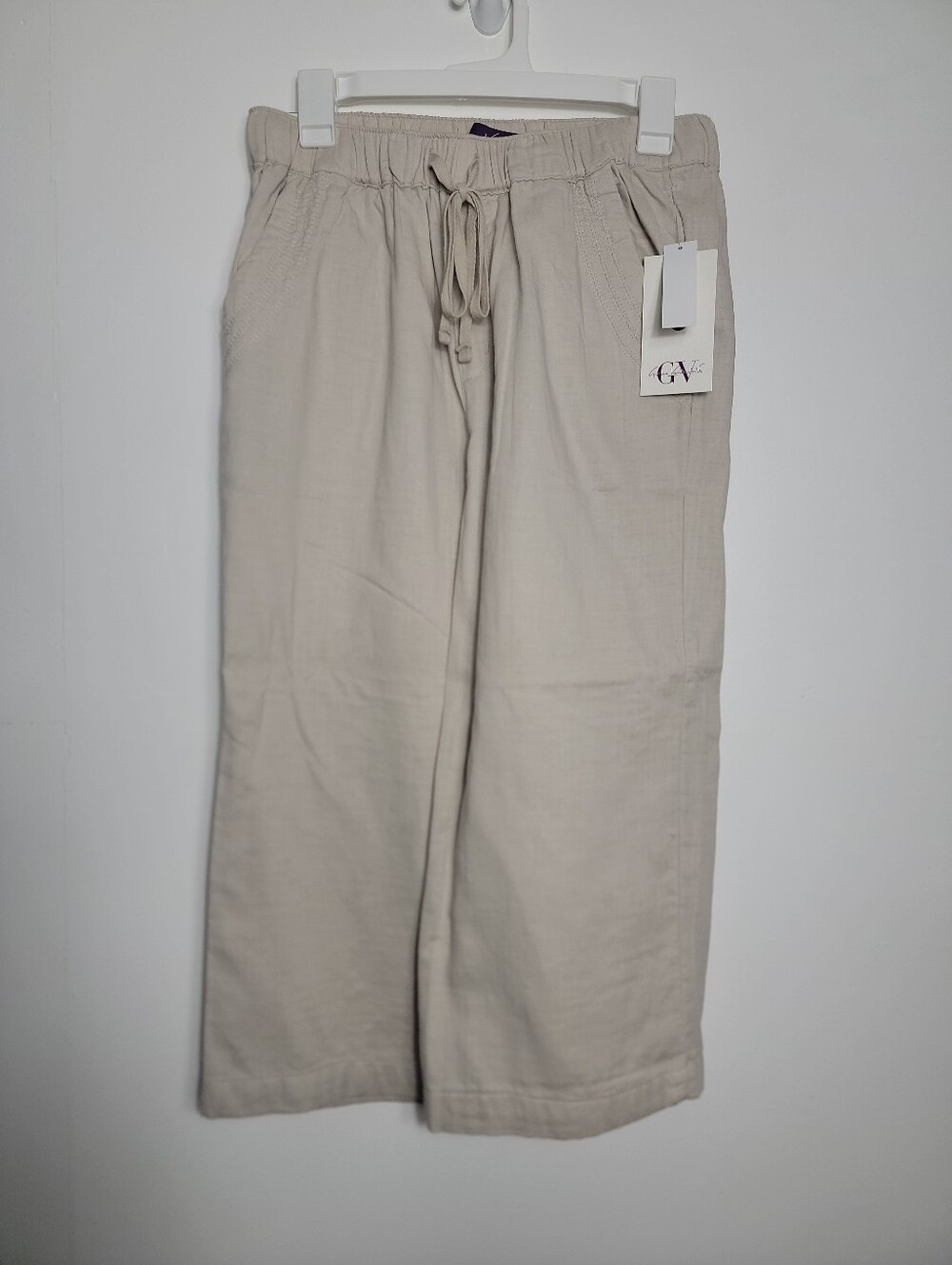 Gloria Vanderbilt Women's Cream Khaki Drawstring W/ Pockets Capri Pants, S NWT